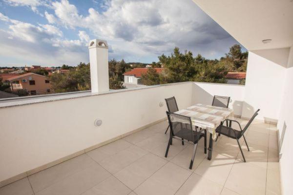 Apartman Franc S Vir Dış mekan fotoğraf